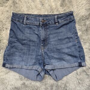 H&M Divided Classic Blue Jean Shorts Size 8